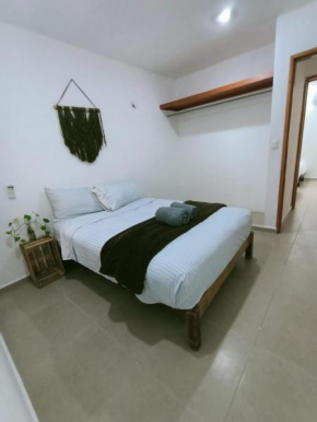 Cozy 2 BD apartment in quiet area of Tulum & WIFI